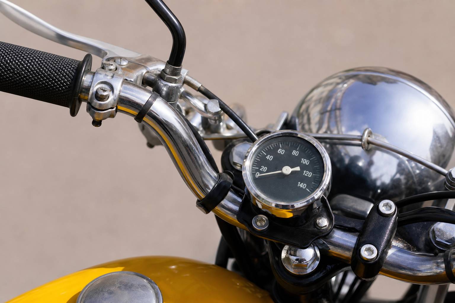 Compteur et guidon Malaguti Monte Pro 125 vintage