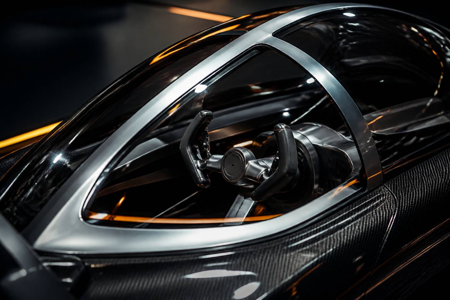 Verrière de cockpit de concept-car inspirée de l'aviation militaire